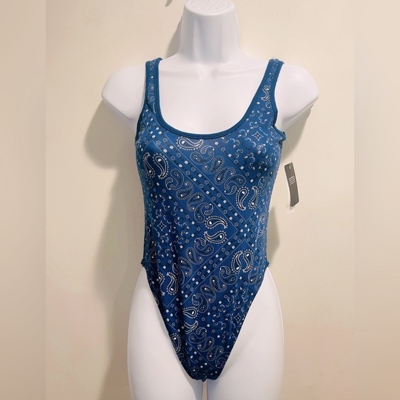 Isaac Morris Women's Size XS Blue Indigo Bandana Graphic Bodysuit - Picture 5 of 12